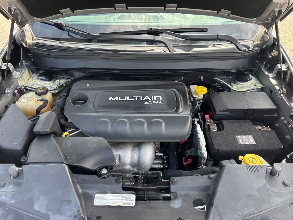 Used 2016 Silver Jeep Sport image 10