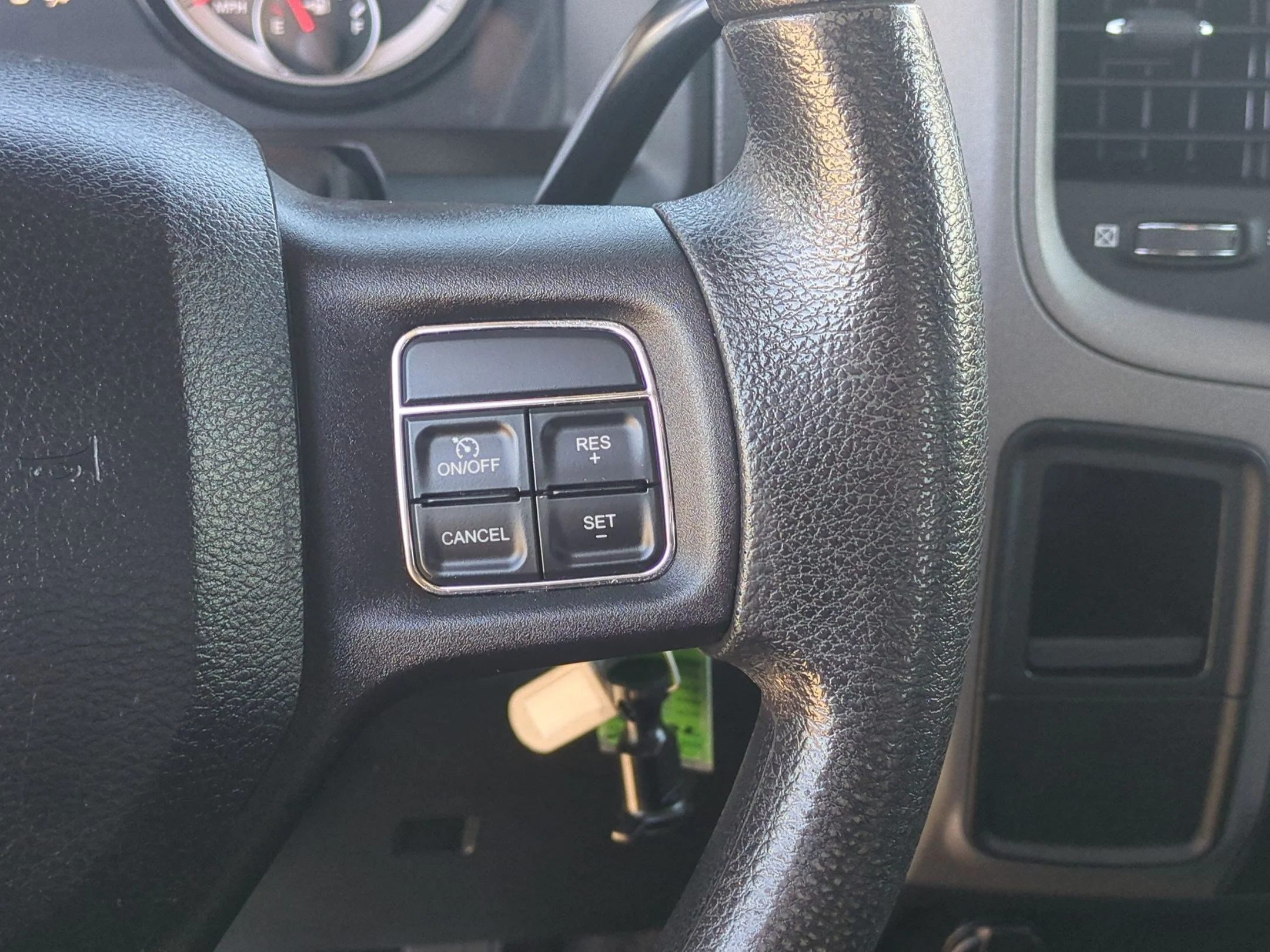 2015 RAM Ram 2500 Pickup Tradesman - Photo 18