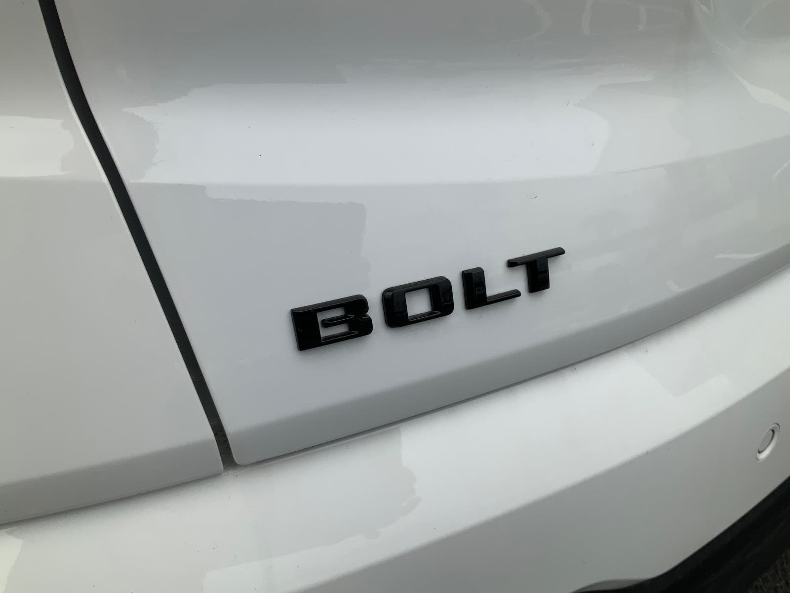 2027 Chevrolet Bolt RS - Photo 31