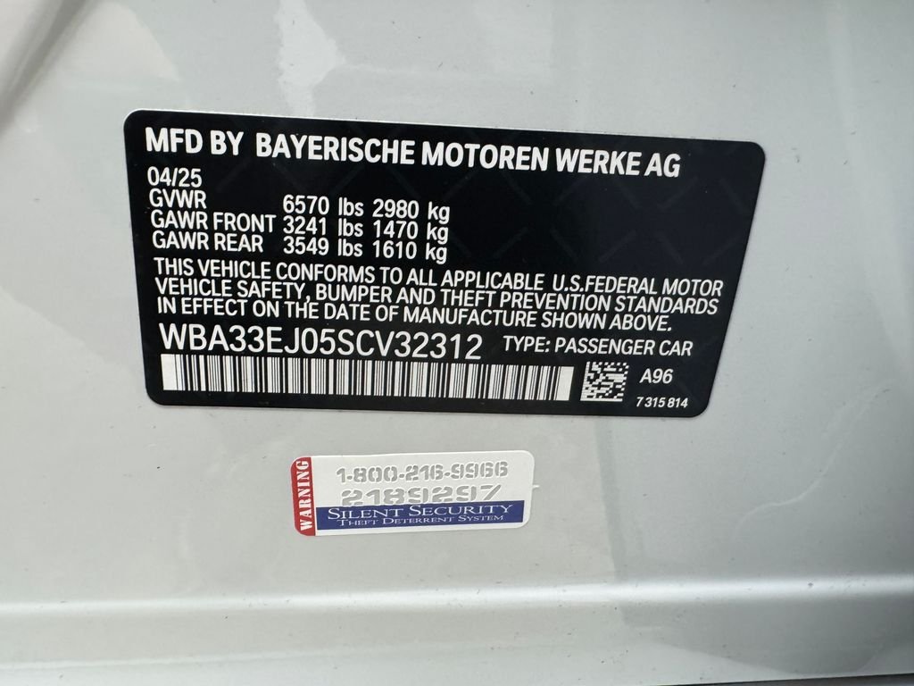 2025 BMW 7 Series 760i - Photo 30