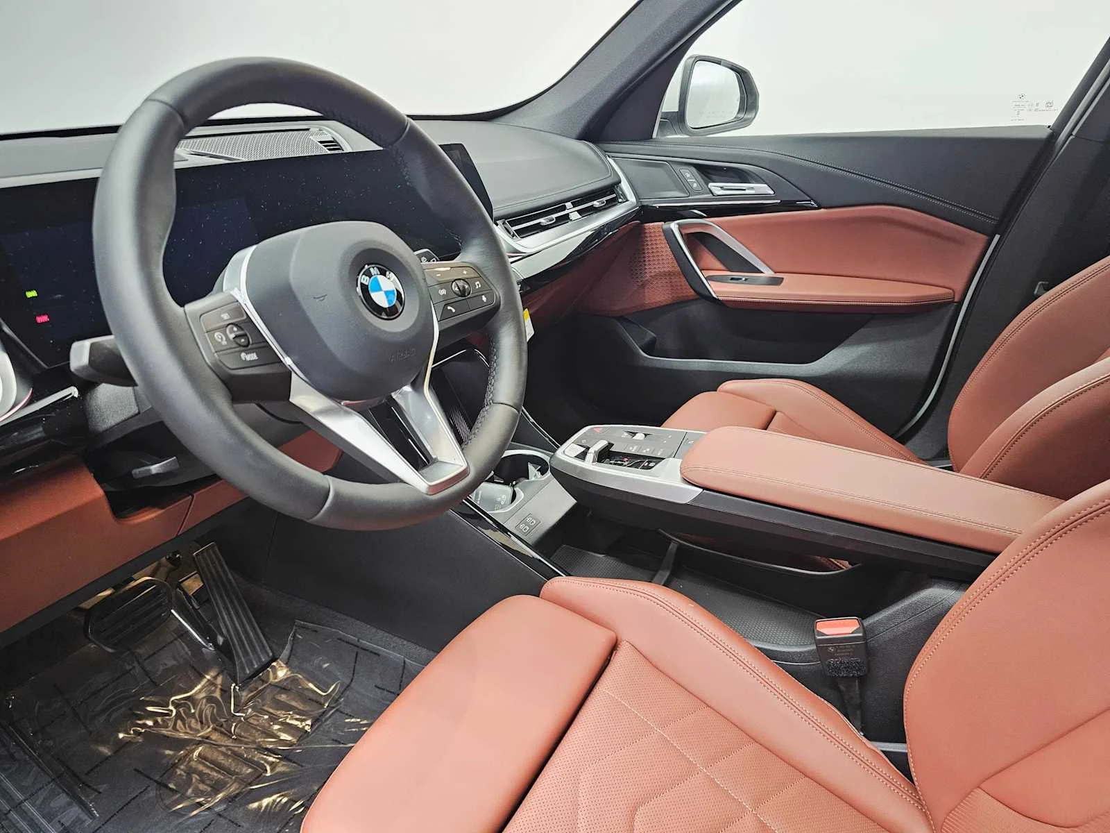 New 2026 Mineral White Metallic BMW xDrive28i image 2