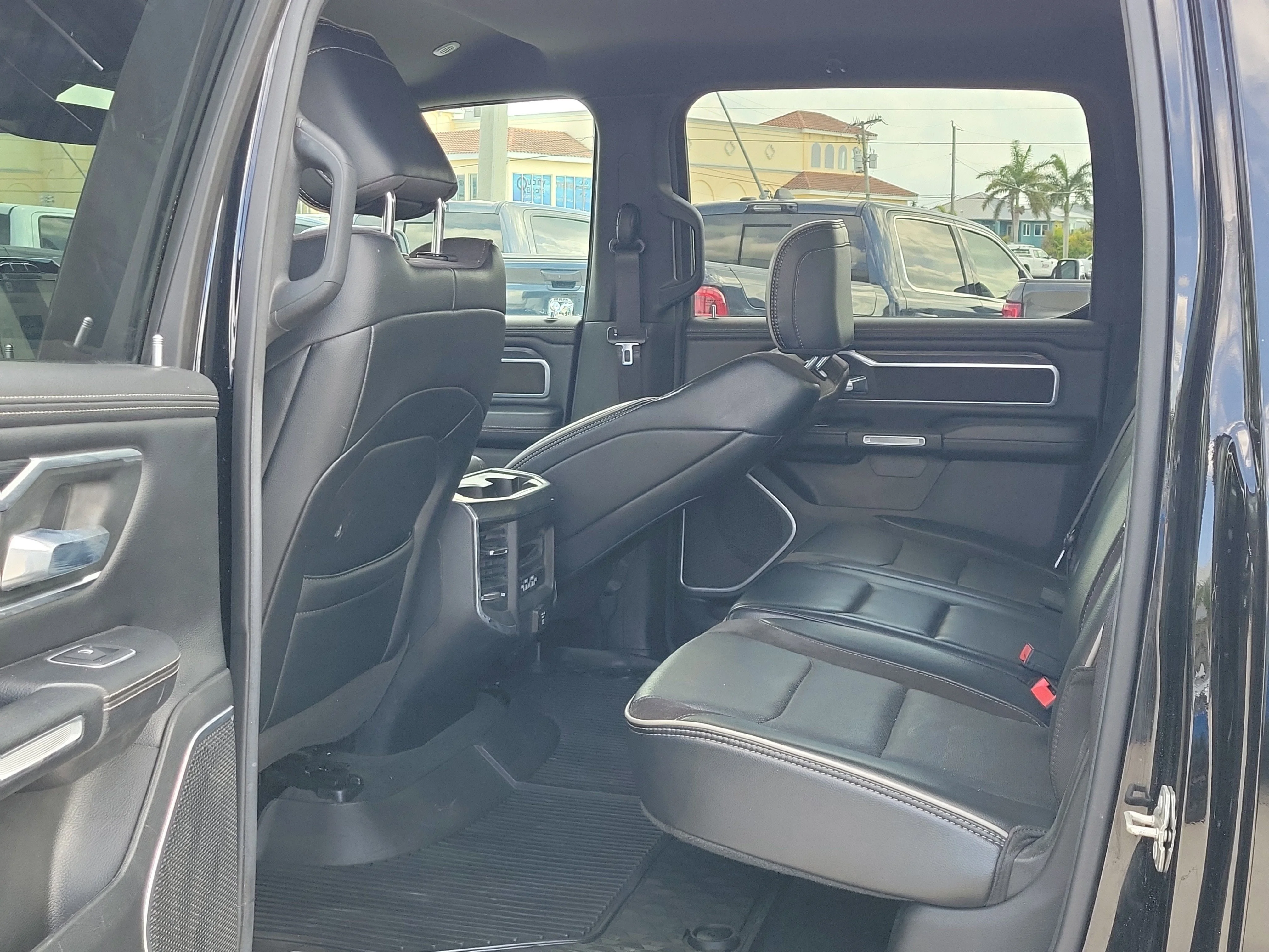 Used 2023 Diamond Black Crystal Pearlcoat Ram Laramie image 14