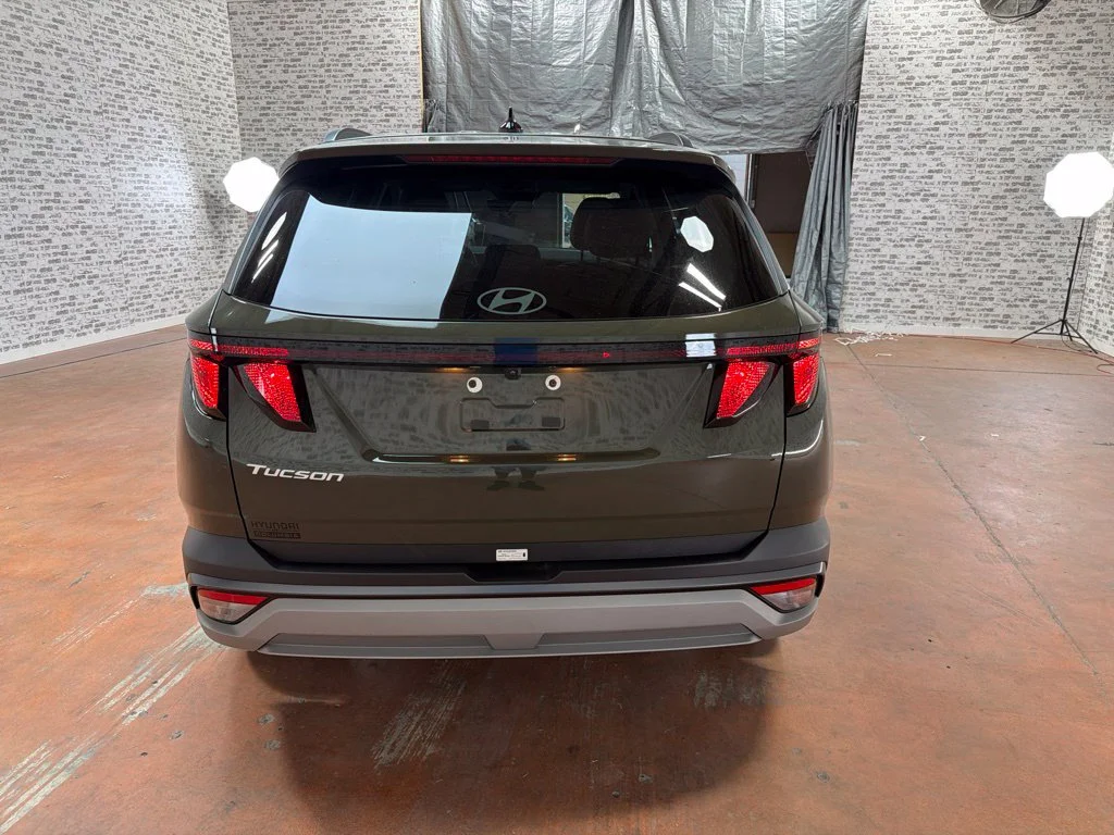 Used 2026 Rockwood Green Hyundai SEL image 6