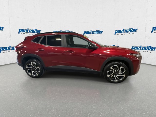 2025 Chevrolet Trax RS - Photo 13