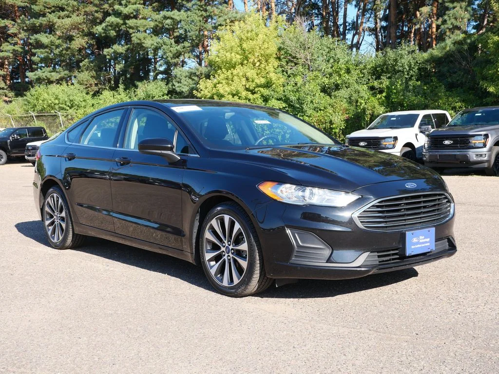 Certified Used 2019 Black Ford SE image 1