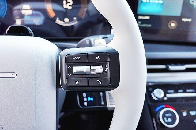 New 2026 Silver Hyundai SEL image 39