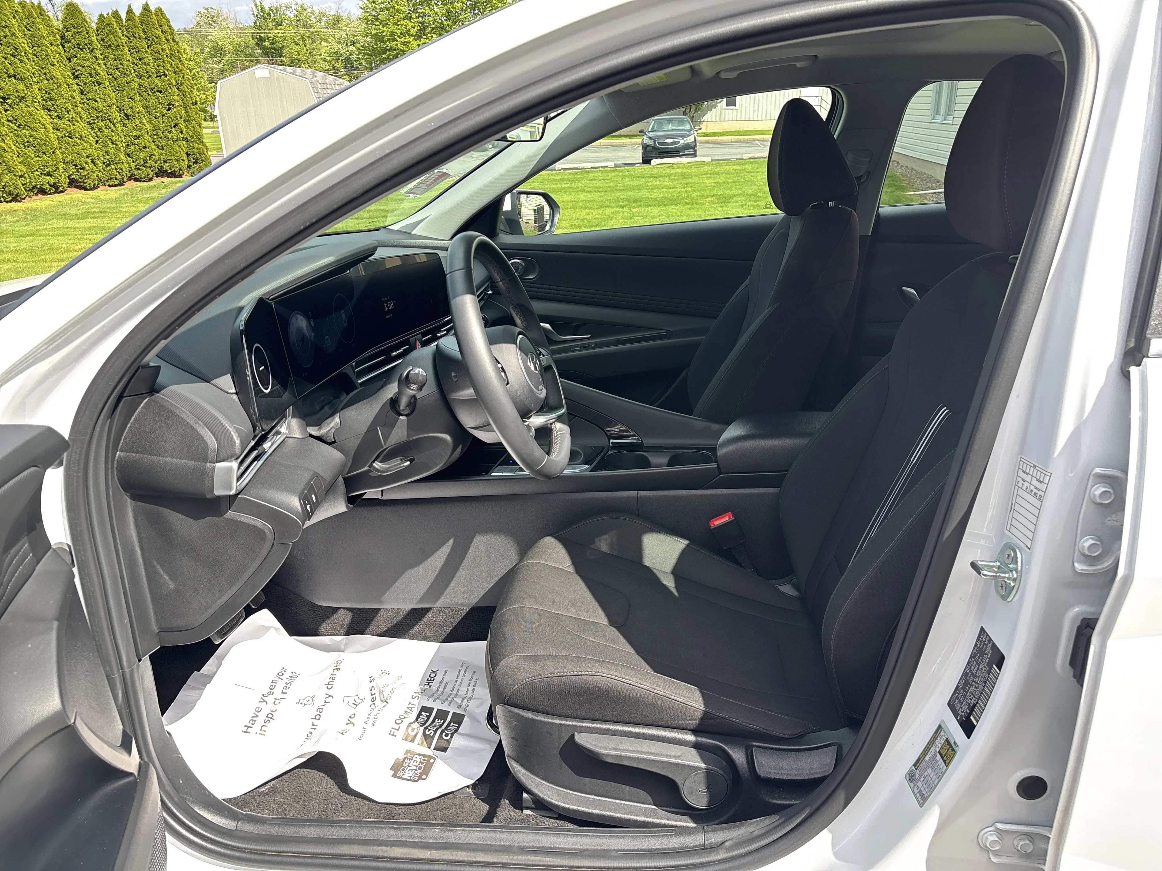 Used 2025 Serenity White Hyundai SEL Convenience image 13