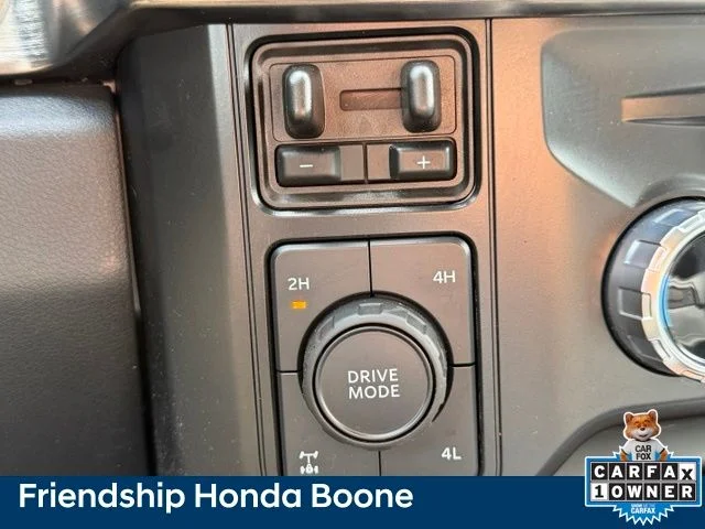 Used 2024 Gray Ford Lariat image 30