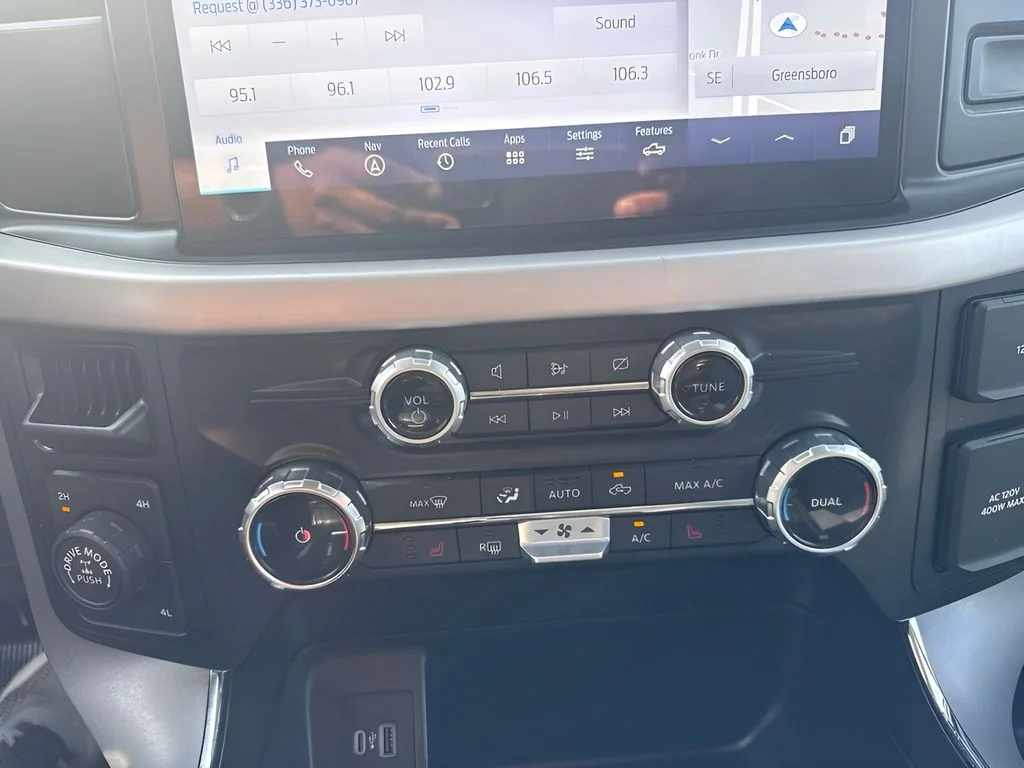 Used 2023 Blue Ford XLT image 11