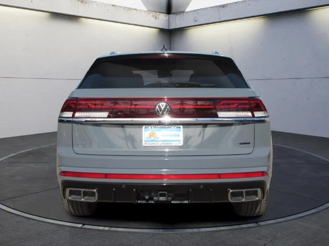 Used 2024 Platinum Gray Metallic Volkswagen 2.0T SEL Premium R-Line image 7