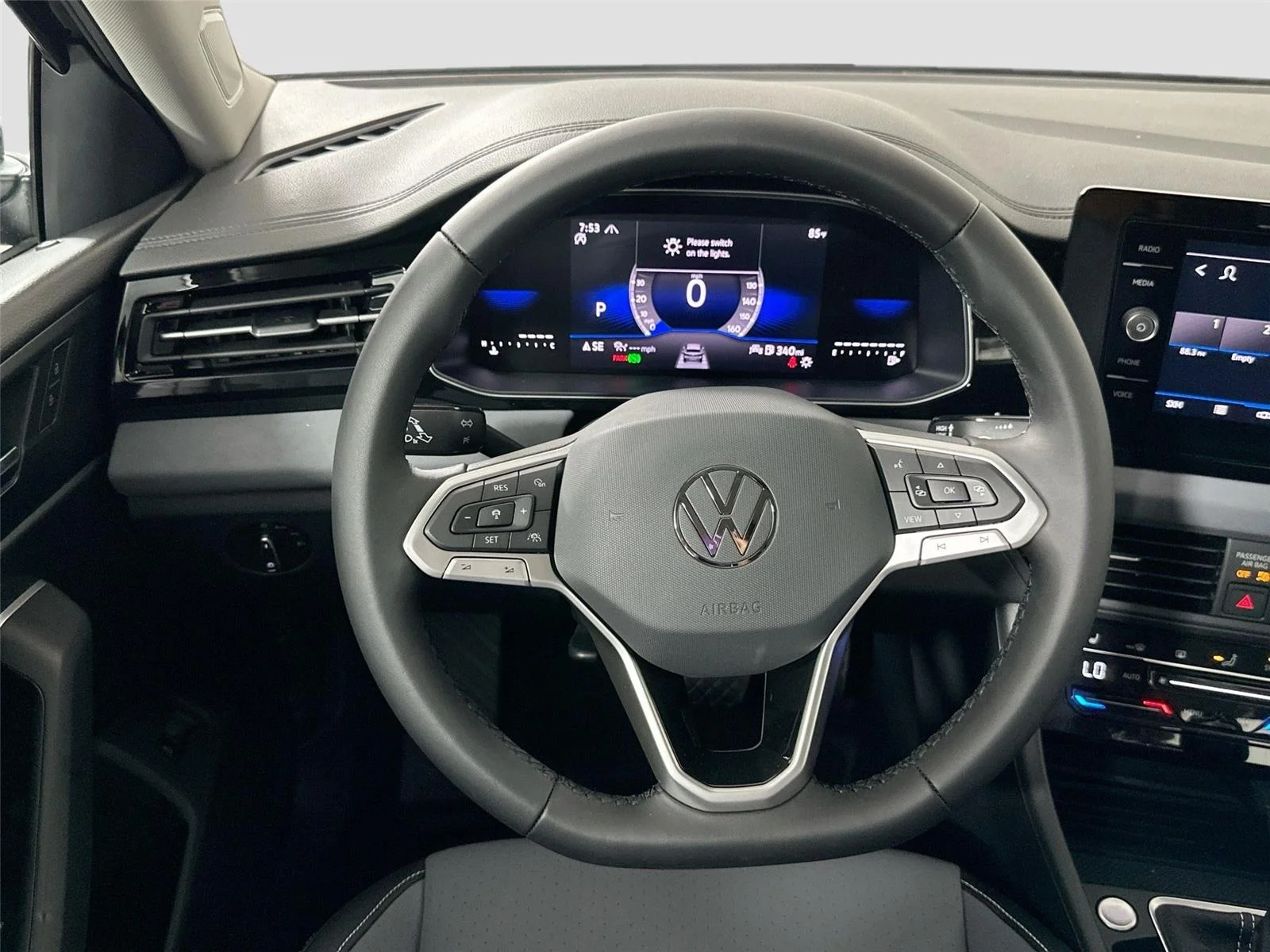 2025 Volkswagen Jetta SE - Photo 17
