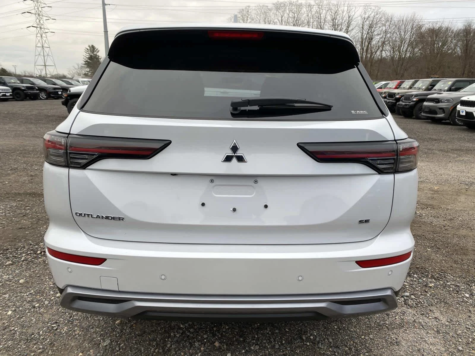 New 2026 WHITE Mitsubishi  image 4