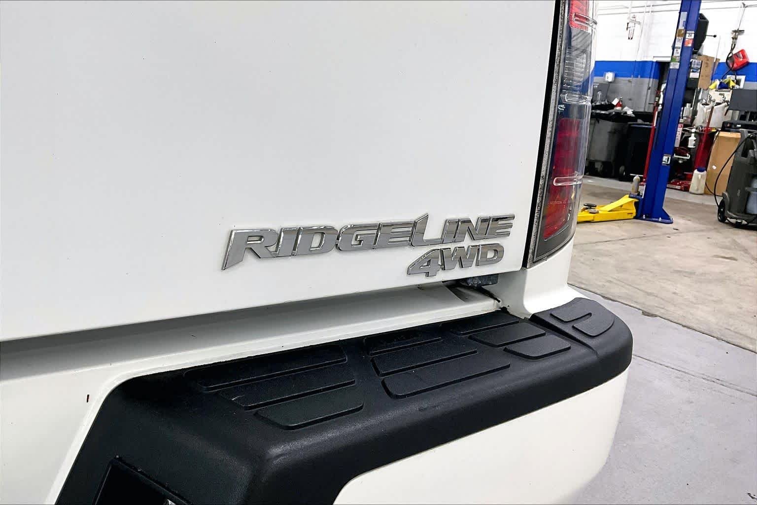 Used 2014  Honda RTL image 9