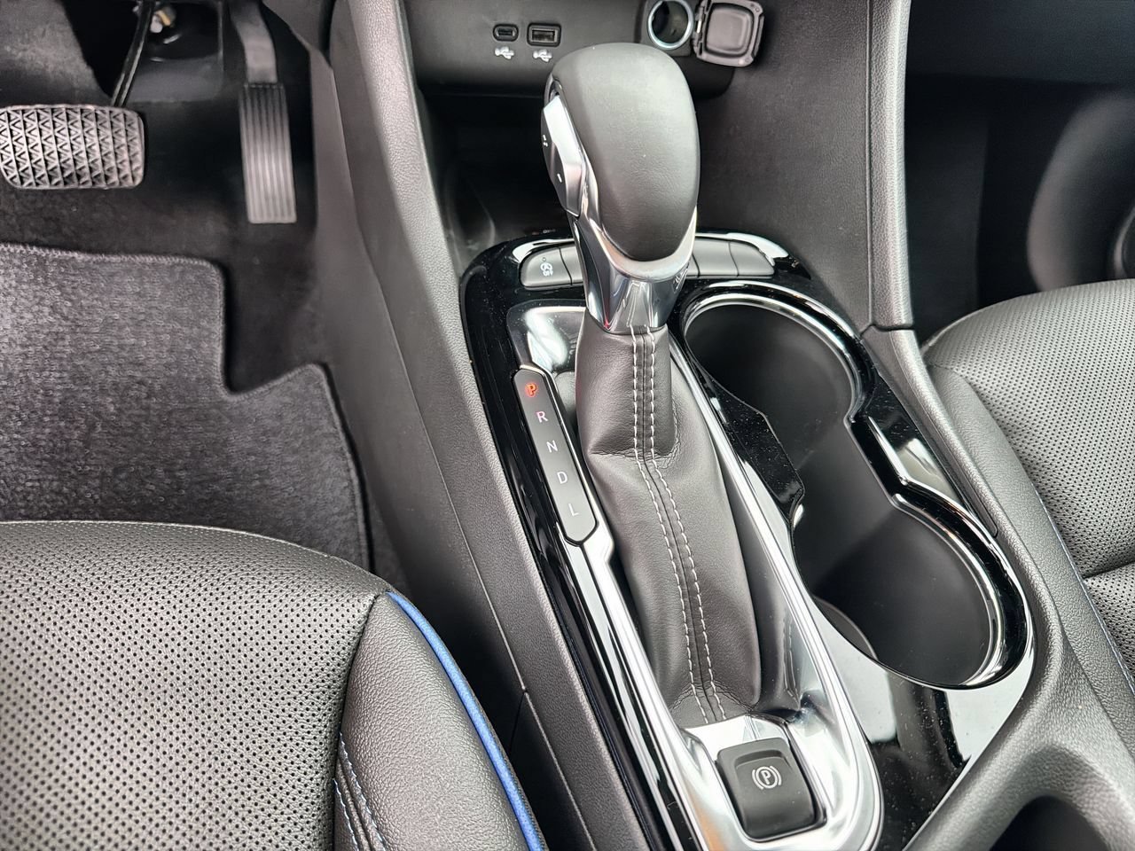 2026 Buick Encore GX Sport Touring - Photo 14