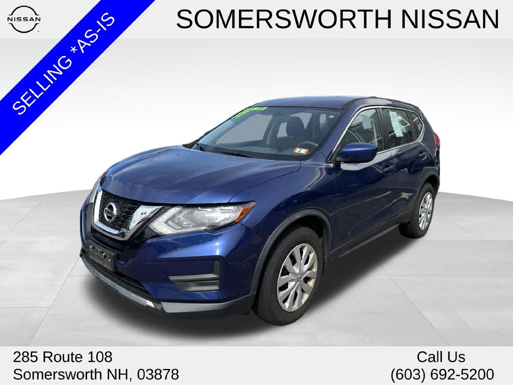 Used 2017 Blue Nissan S image 1
