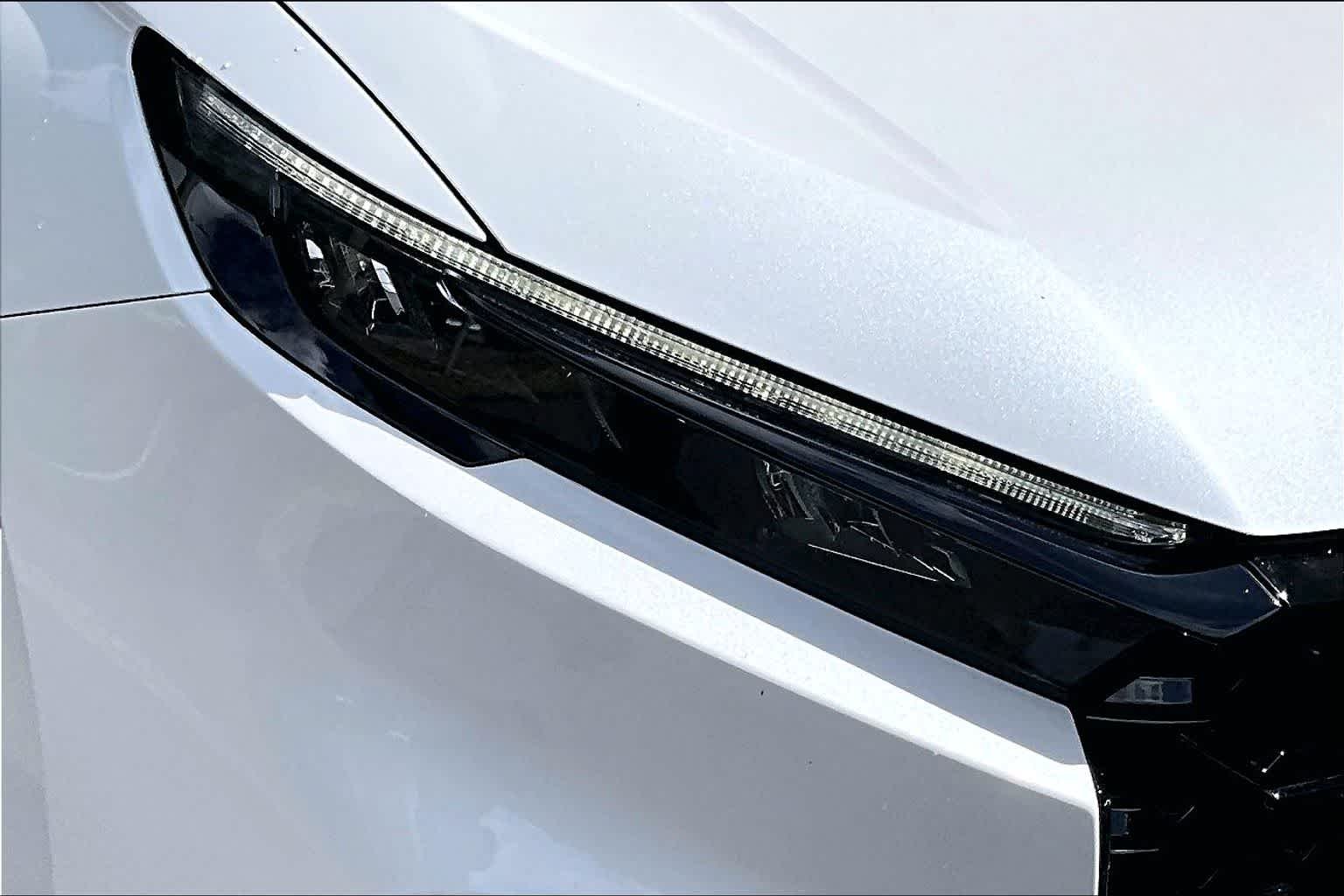 Used 2023 Platinum White Pearl Honda Sport image 28