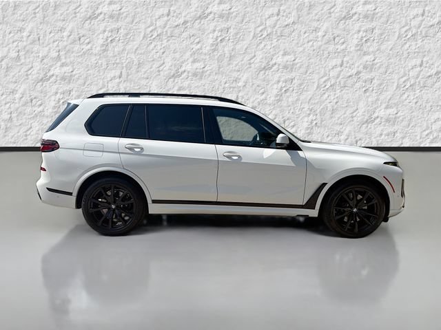 Used 2024 Alpine White BMW xDrive40i image 2