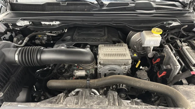 Used 2022 Bright White Clearcoat Ram Laramie image 27