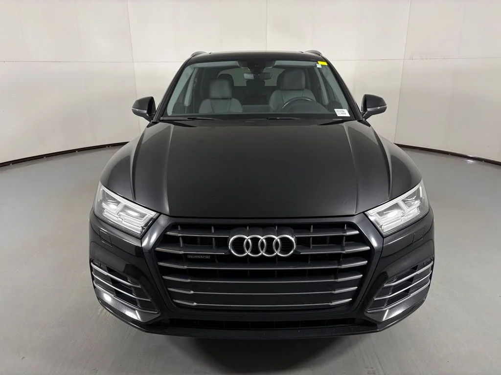 Used 2020 Black Metallic Audi 55 Premium image 3