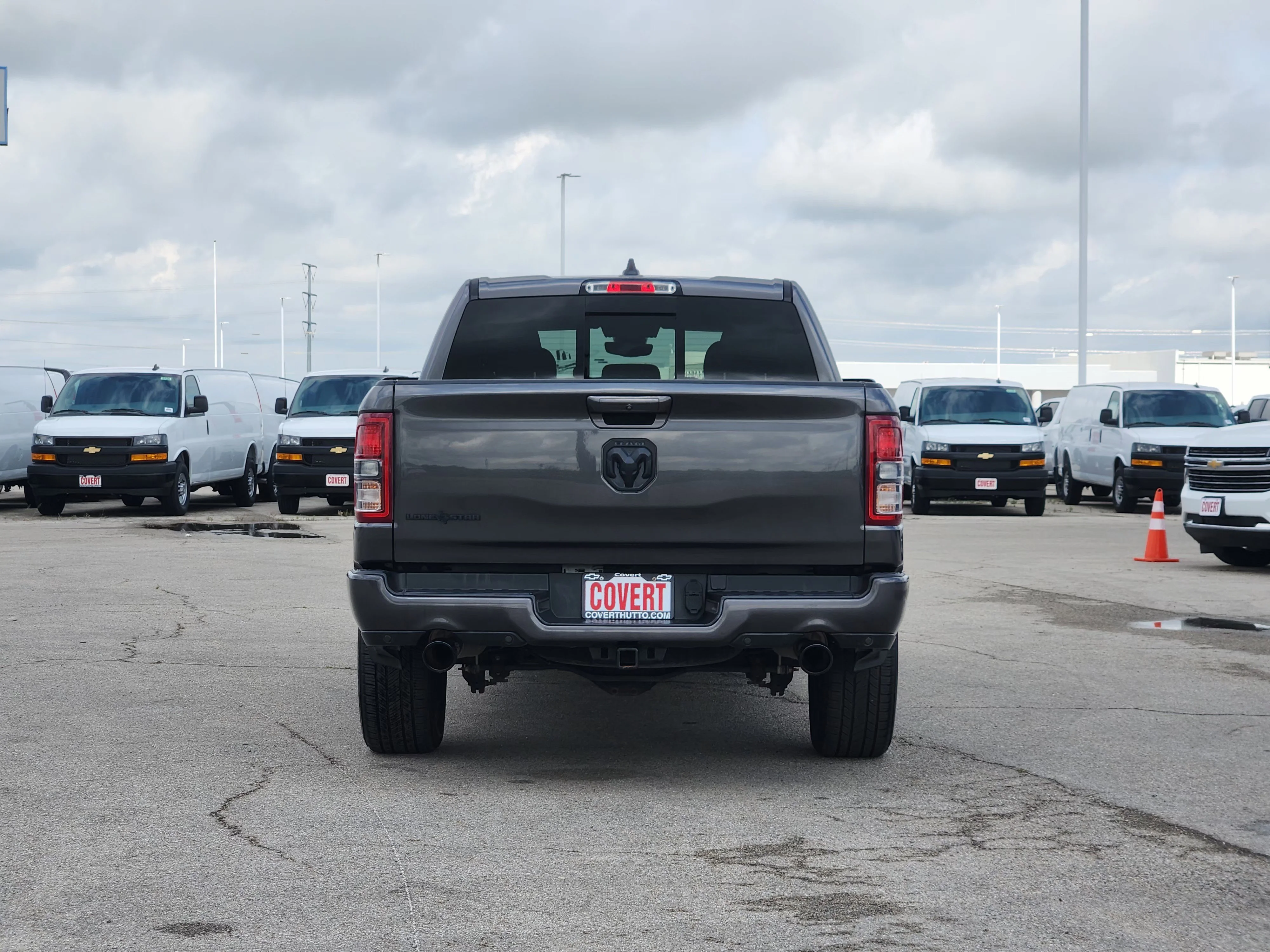 Used 2020 Granite Crystal Metallic Clearcoat Ram Big Horn/Lone Star Night Edition image 6