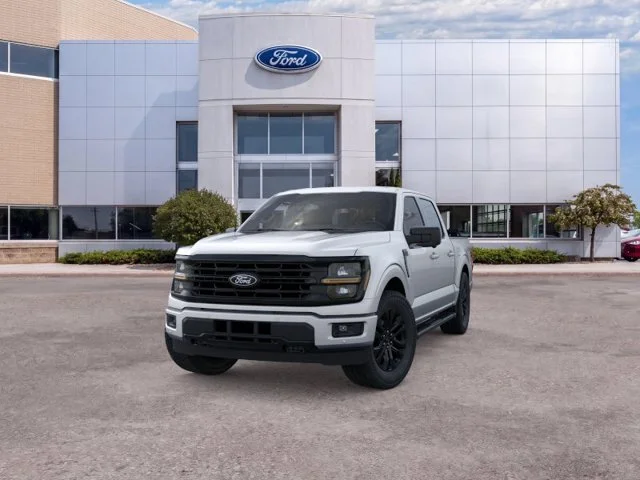 New 2026 Silver Metallic Ford XLT image 2