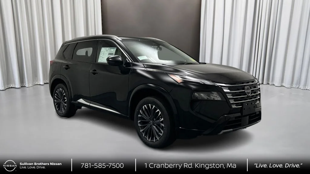 New 2026 Black Nissan Platinum image 3