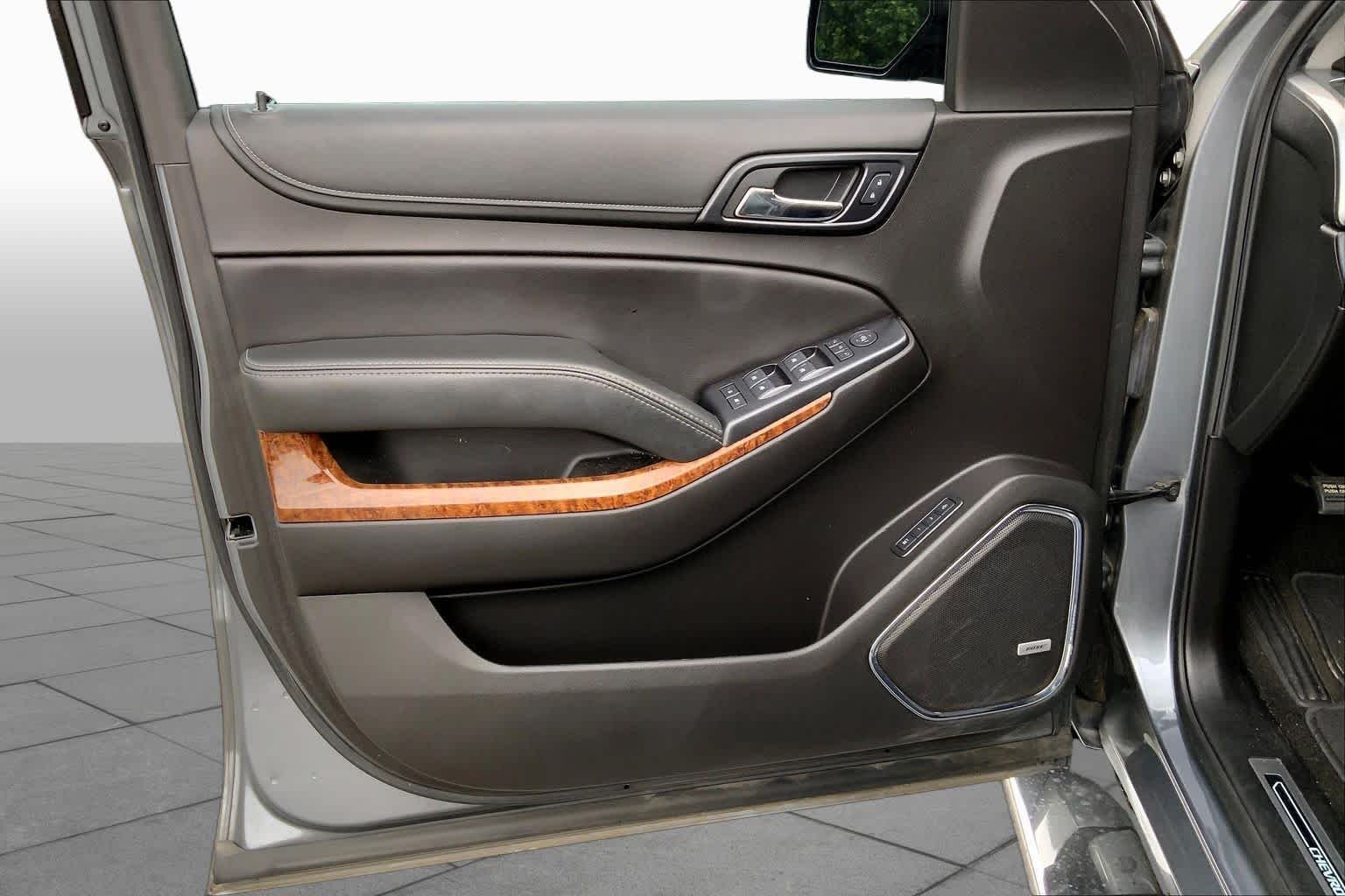 Used 2018 Satin Steel Metallic Chevrolet Premier image 21