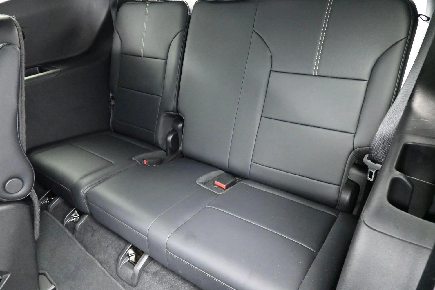 Used 2026 Summit White GMC Elevation image 29