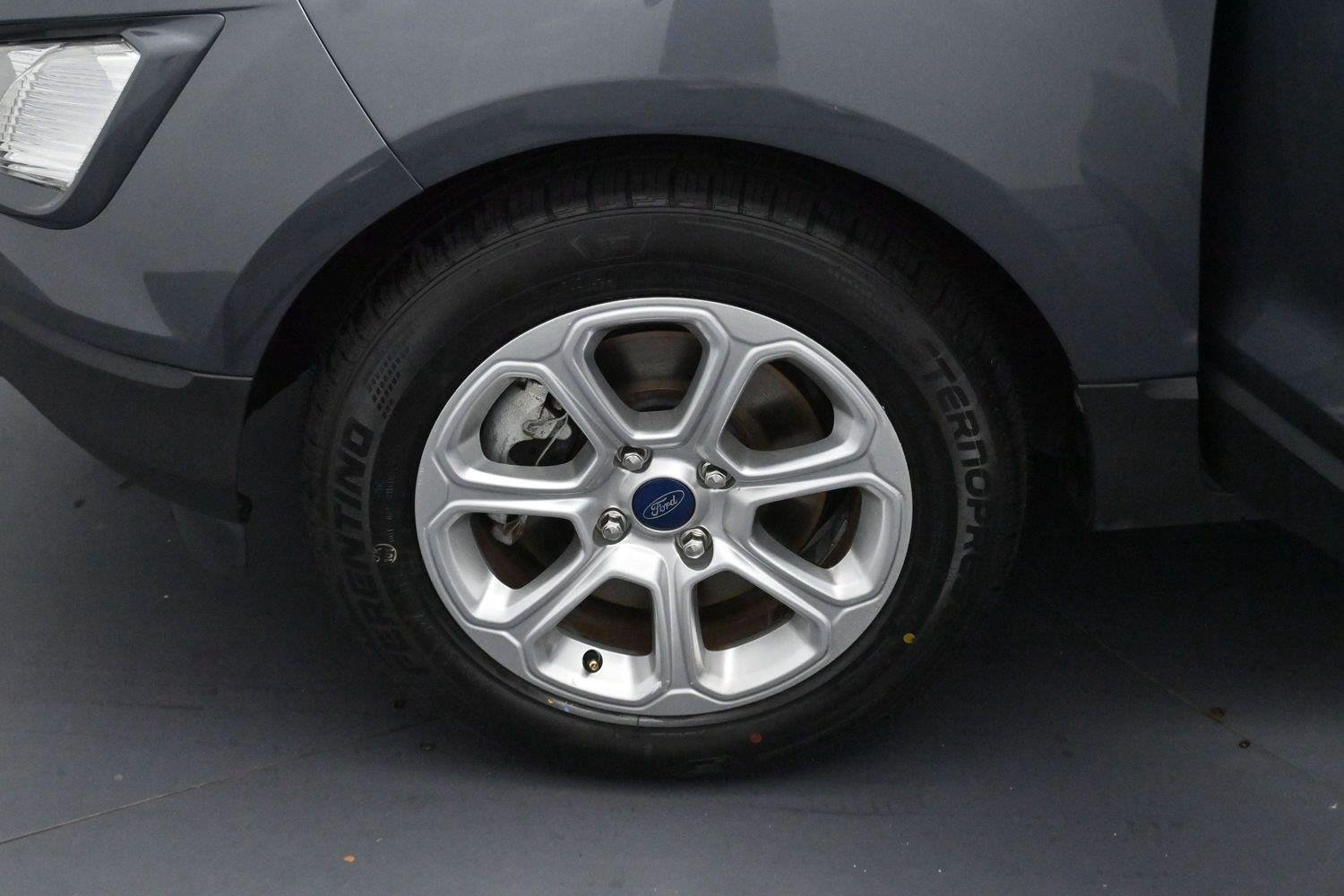Used 2021 Smoke Ford SE image 31
