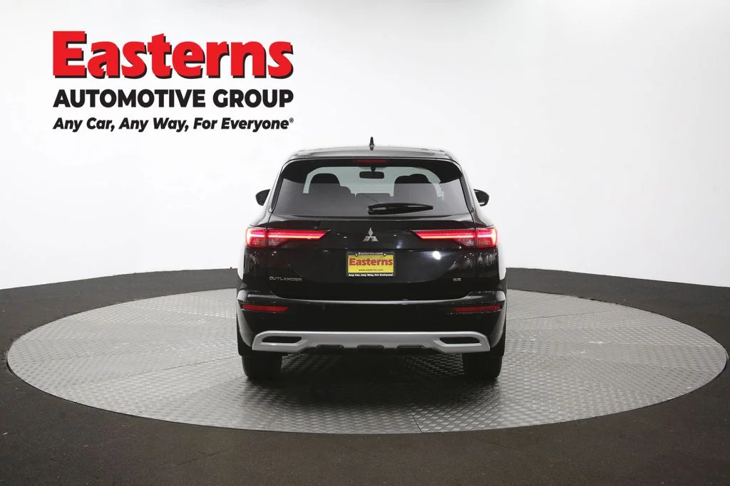 Used 2024 Black Mitsubishi SE image 36