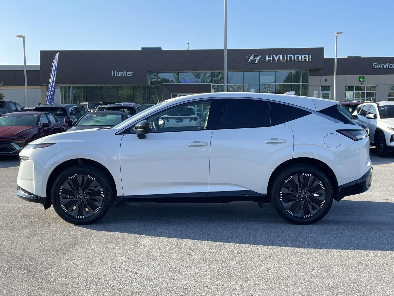 Used 2025 Everest White Pearl Tricoat Nissan Platinum image 27