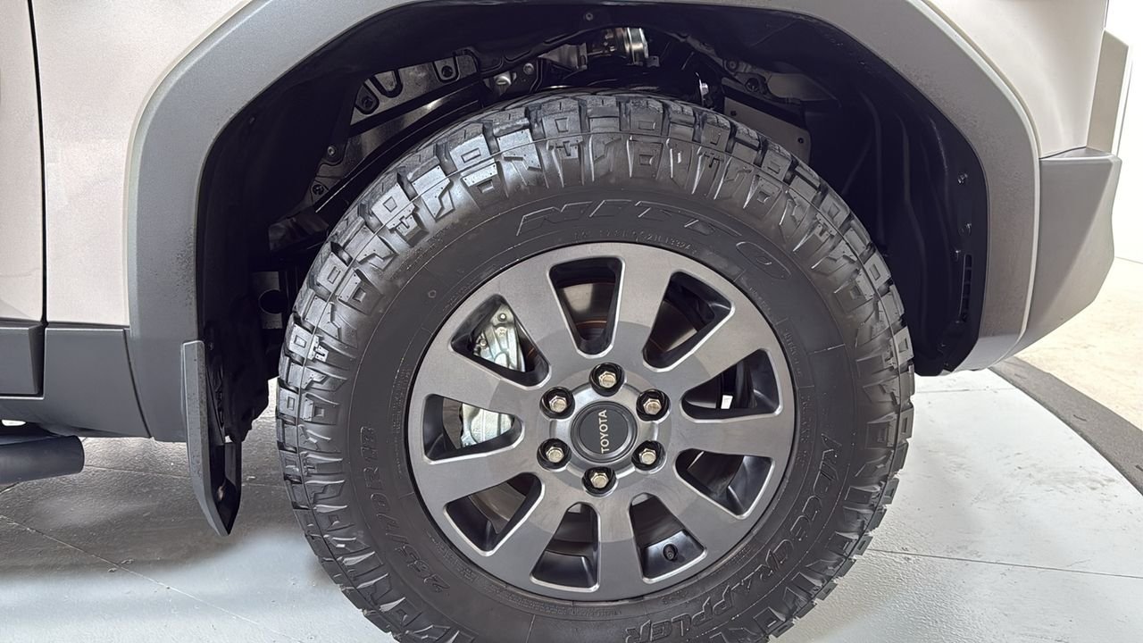 Certified Used 2025  Toyota Base image 21