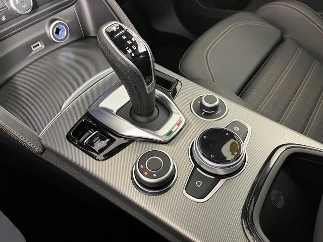 2025 Alfa Romeo Stelvio Intensa - Photo 37