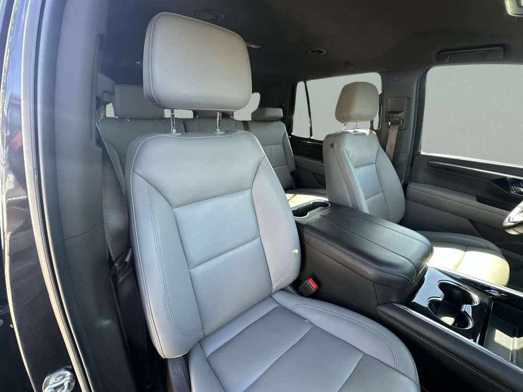 Used 2025 Gray Chevrolet LT image 38