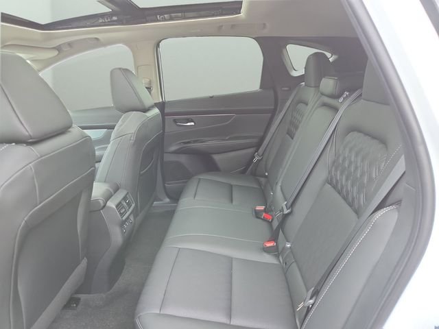 New 2026 Everest White Pearl TriCoat / Super Black Two-tone Nissan Platinum image 22