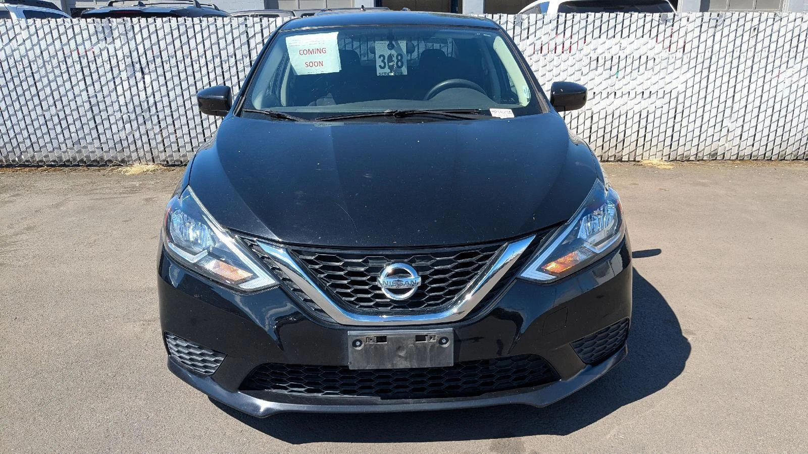 Used 2017  NISSAN  image 7