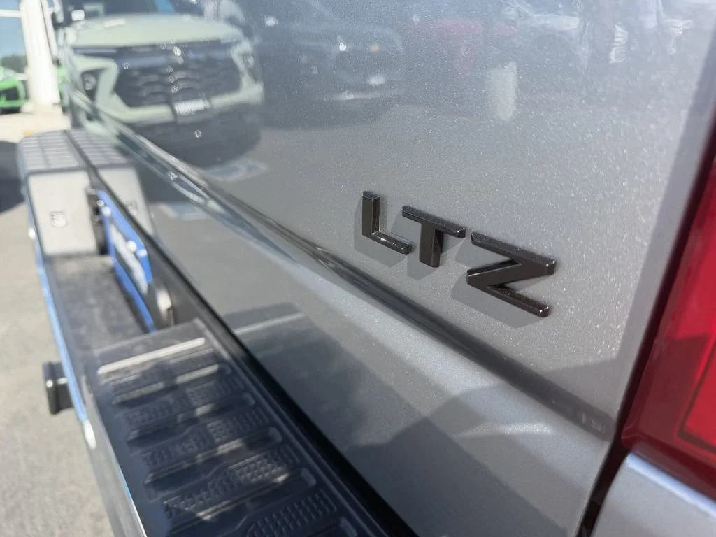 2026 Chevrolet Silverado 1500 LTZ - Photo 13