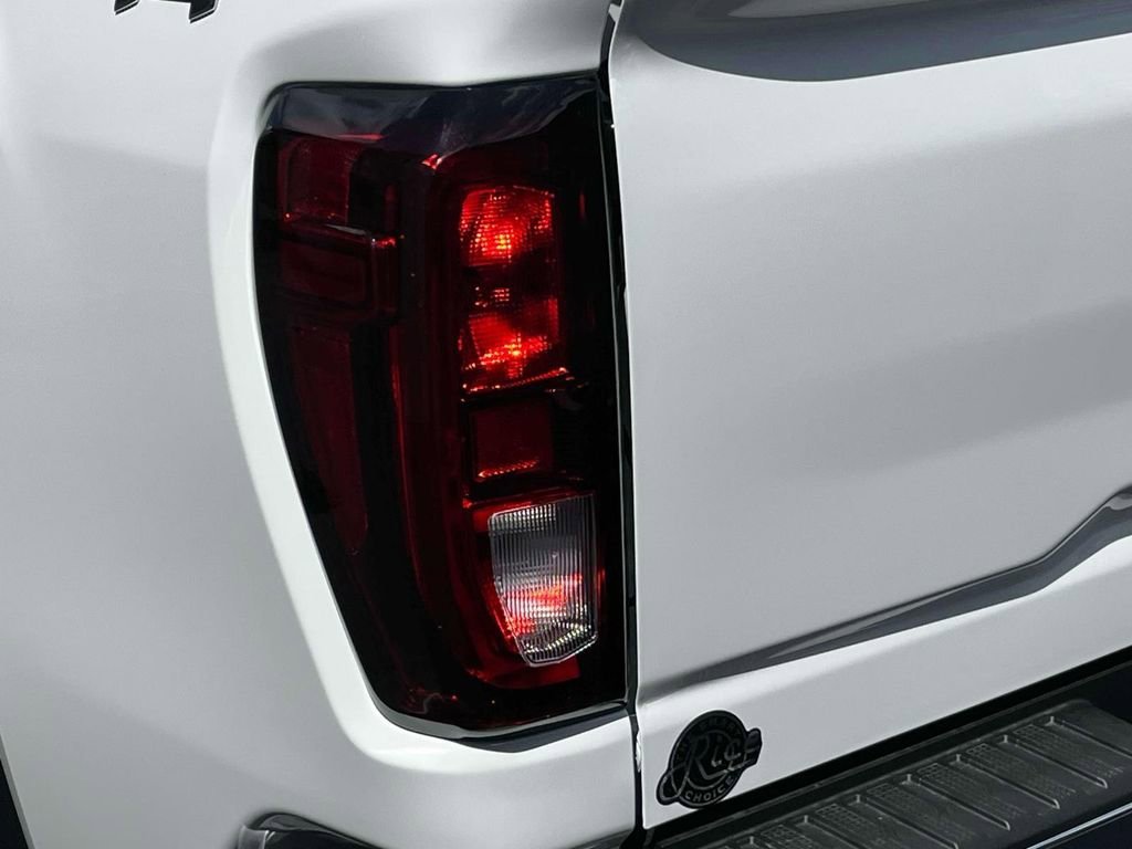 2025 GMC Sierra 3500HD Pro - Photo 10