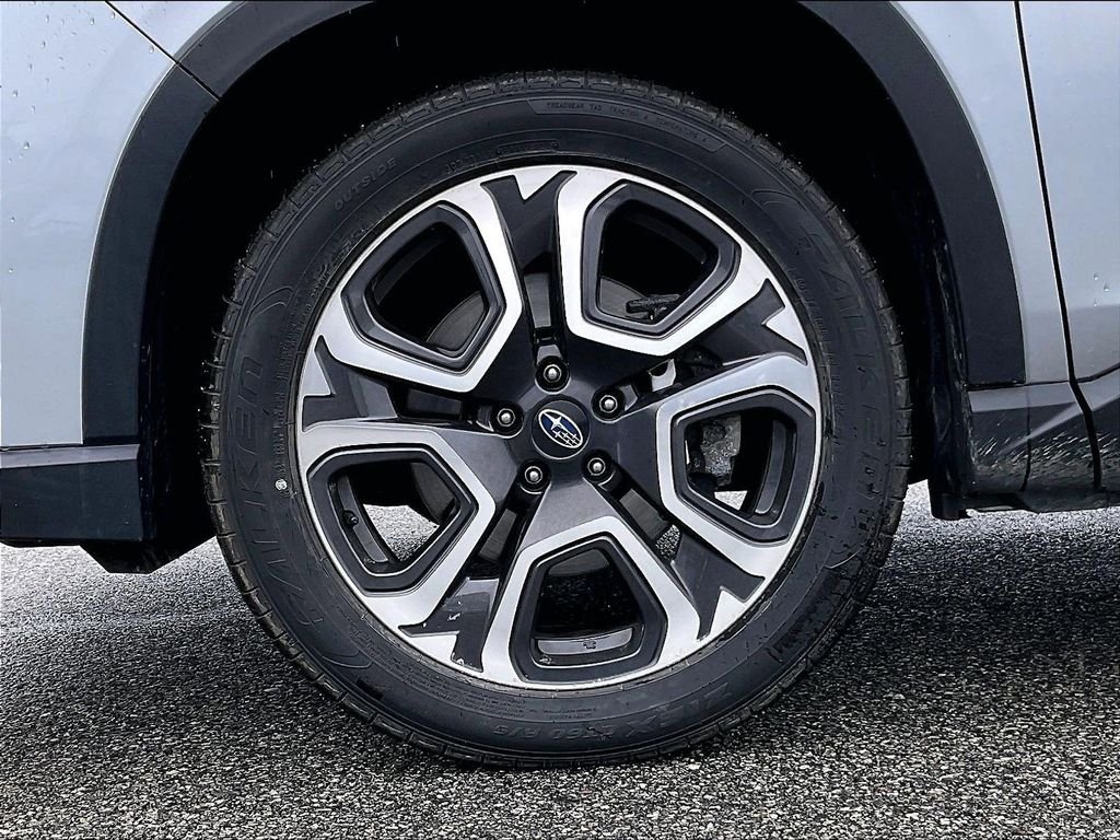 Used 2023 Silver Subaru Limited image 7