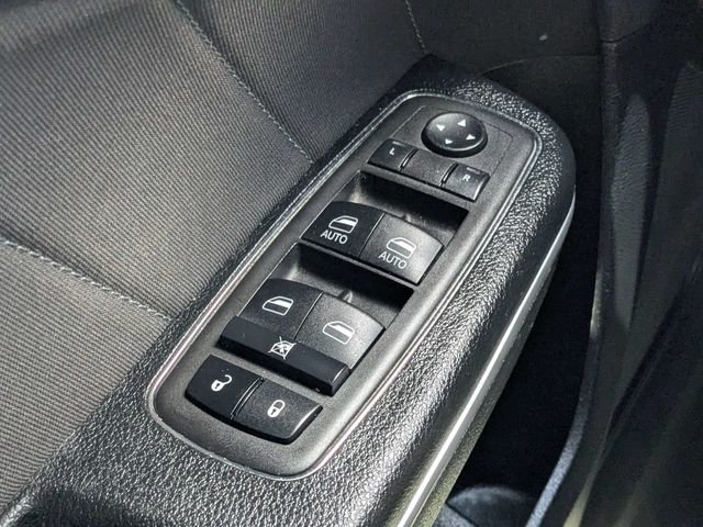 Used 2023 Red Dodge SXT image 19