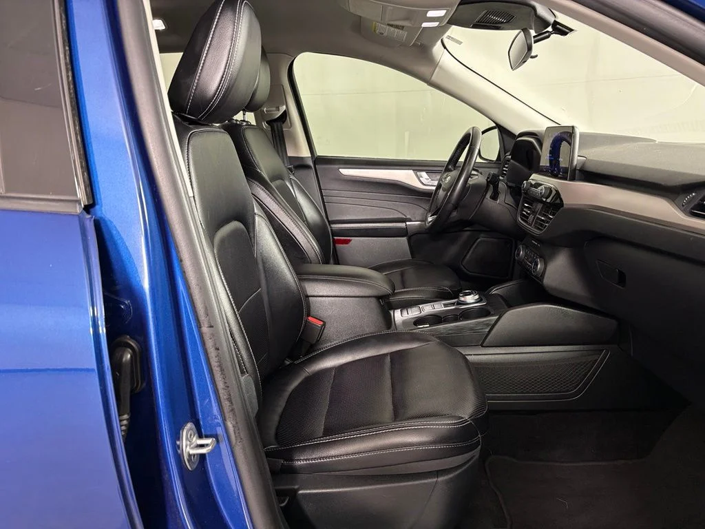 Used 2022 Blue Metallic Ford SEL image 43