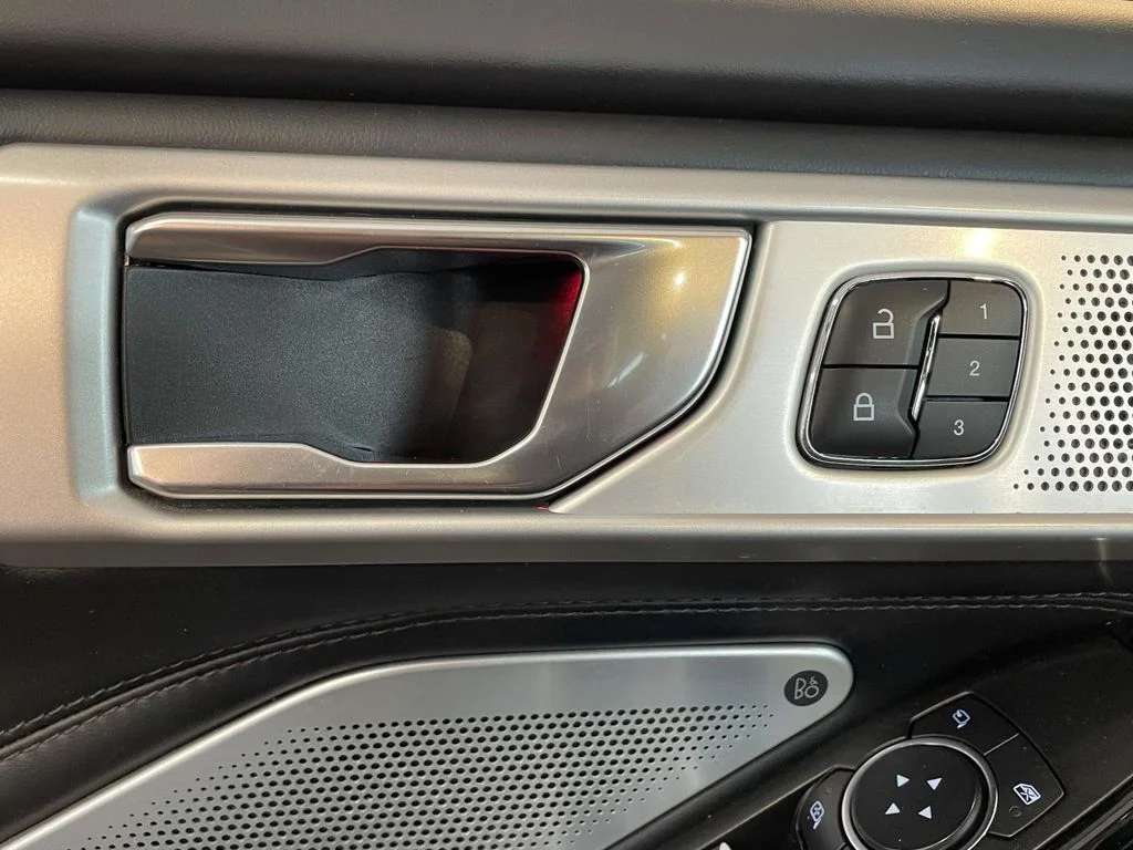 Used 2021 Silver Metallic Ford Platinum image 36