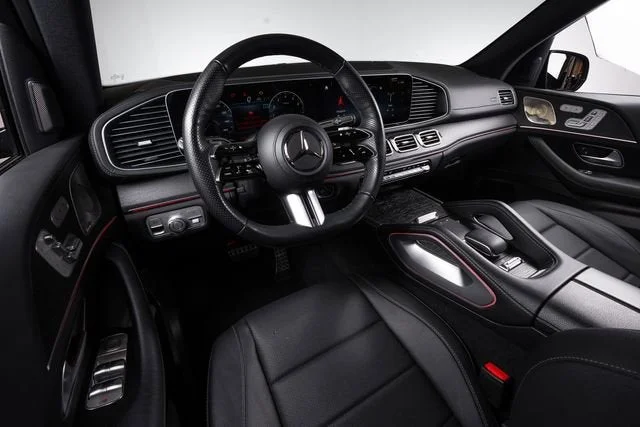 Used 2025 Obsidian Black Metallic Mercedes-Benz GLS 450 image 28