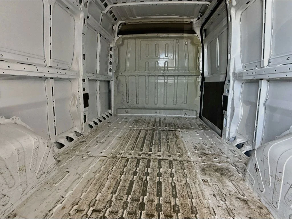 Used 2021 White Ram High Roof image 21