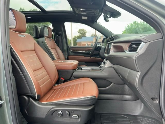Used 2024 Green GMC Denali Ultimate image 7