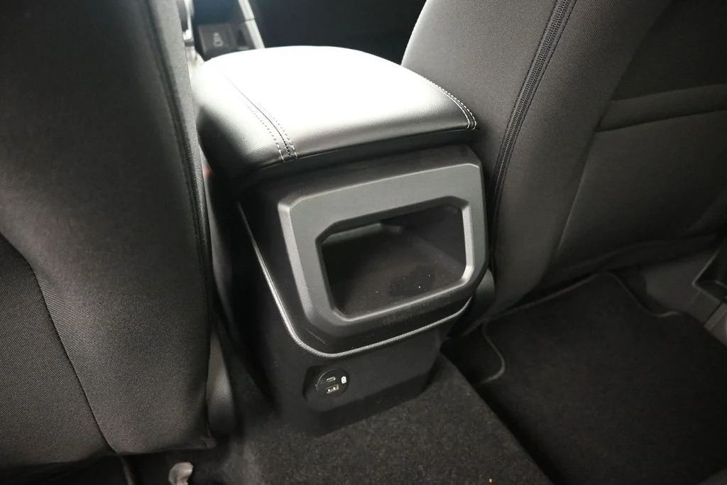 New 2026 Oxford White Ford XLT image 17