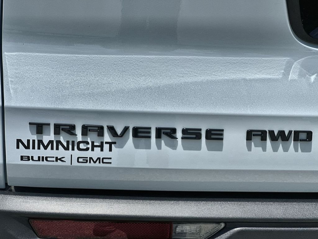 Used 2026 Polar White Tricoat Chevrolet Z71 image 31