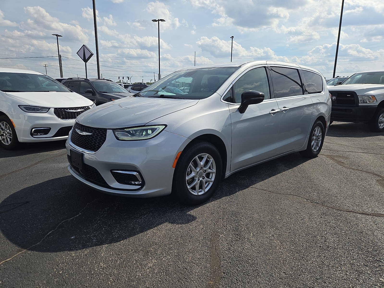 2024 Chrysler Pacifica
