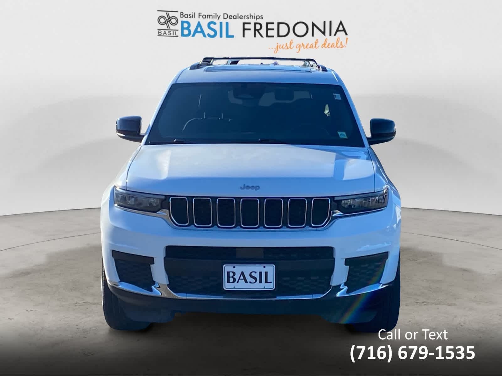 Used 2025 Bright White Clearcoat Jeep Laredo X image 12