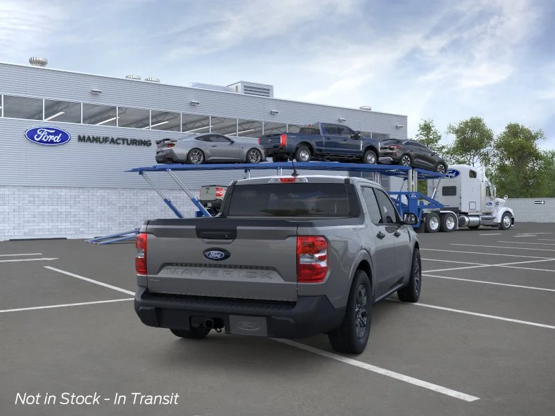 New 2026 Carbonized Gray Metallic Ford XLT image 8